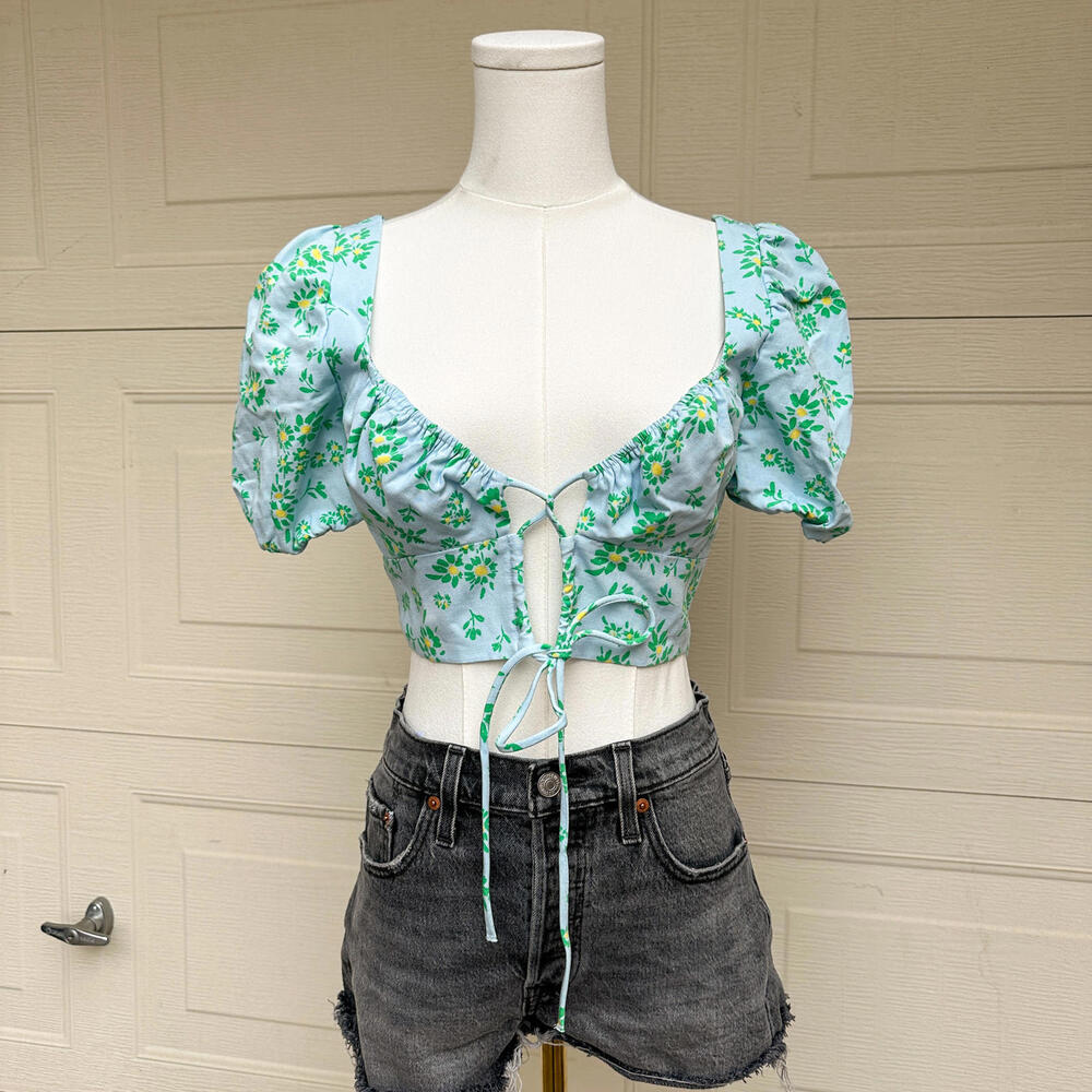 ZARA NWT Floral Puff Sleeve Tie Front Crop Top Blue Cottagecore Blouse Women’s M